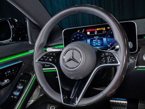 New 2025 Mercedes-Benz S 580 4MATIC Sedan image 15
