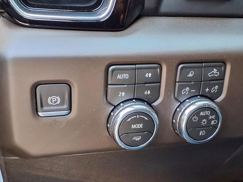 New 2026 GMC Sierra 1500 Denali w/ Denali Reserve Package AWD/4WD image 15
