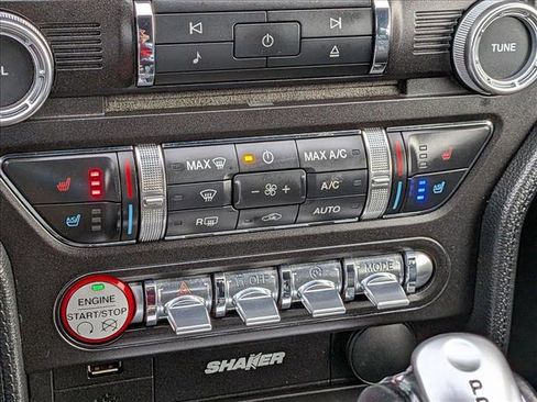 Used 2016 Ford Mustang Premium image 15