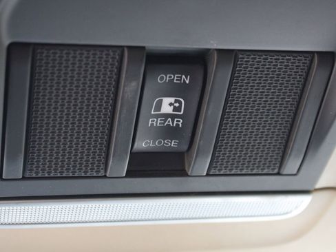 Used 2019 RAM 1500 Big Horn AWD/4WD image 37