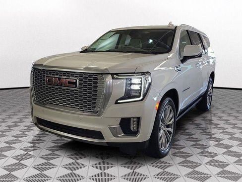 Used 2022 GMC Yukon Denali image 3