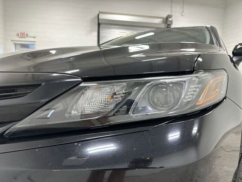 Used 2023 Toyota Camry SE image 11