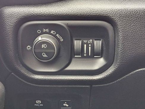 Certified 2025 RAM 1500 Big Horn AWD/4WD image 24