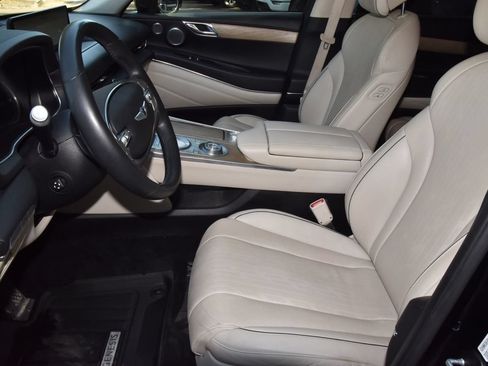 Used 2022 Genesis GV80 2.5T w/ Advanced Package 02 AWD/4WD image 13