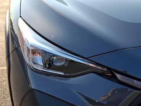 Certified 2024 Subaru Crosstrek 2.0i Premium AWD/4WD image 9