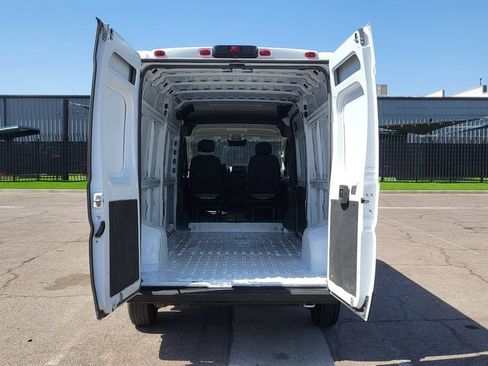 Used 2023 RAM ProMaster 2500 FWD image 13