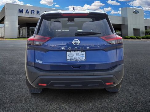 Used 2021 Nissan Rogue S image 4