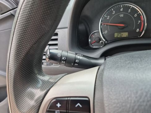 Used 2013 Toyota Corolla S image 34