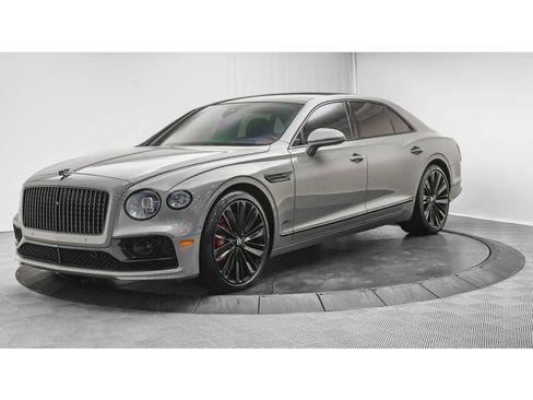 Certified 2023 Bentley Flying Spur W12 image 8