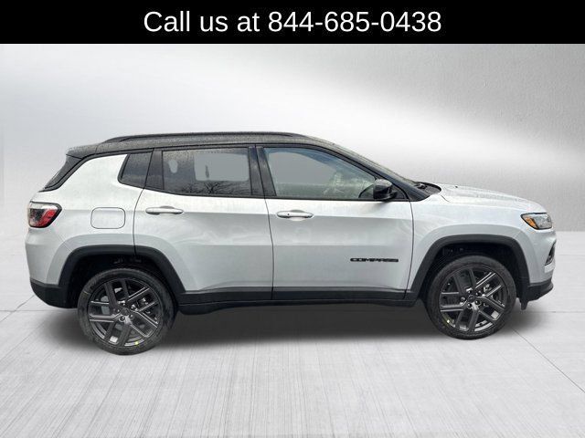 New 2026 Jeep Compass Limited w/ Sun, Sound & Navigation Group AWD/4WD image 4