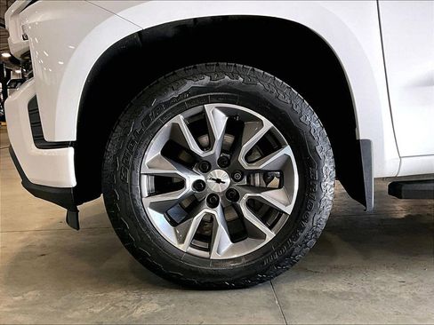 Used 2019 Chevrolet Silverado 1500 RST AWD/4WD image 7