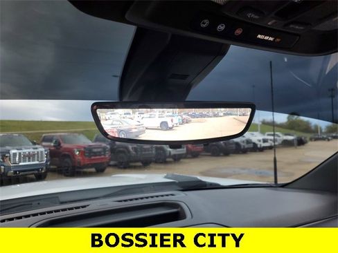 Certified 2020 Chevrolet Silverado 2500 LTZ w/ LTZ Premium Package image 17