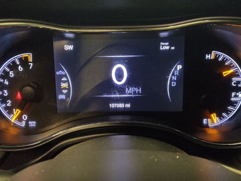 Used 2019 Jeep Grand Cherokee Limited w/ Luxury Group II RWD image 23