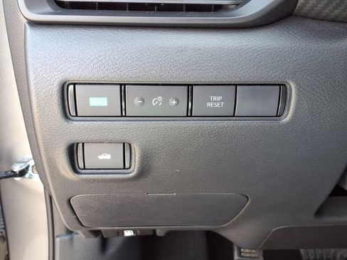 Used 2024 Nissan Sentra S FWD image 15