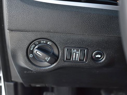 Used 2023 Chrysler 300 S image 10