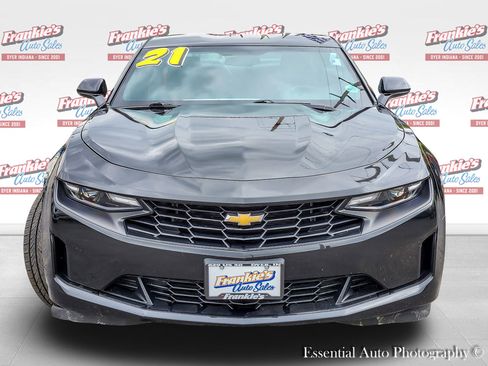 Used 2021 Chevrolet Camaro LT RWD image 3