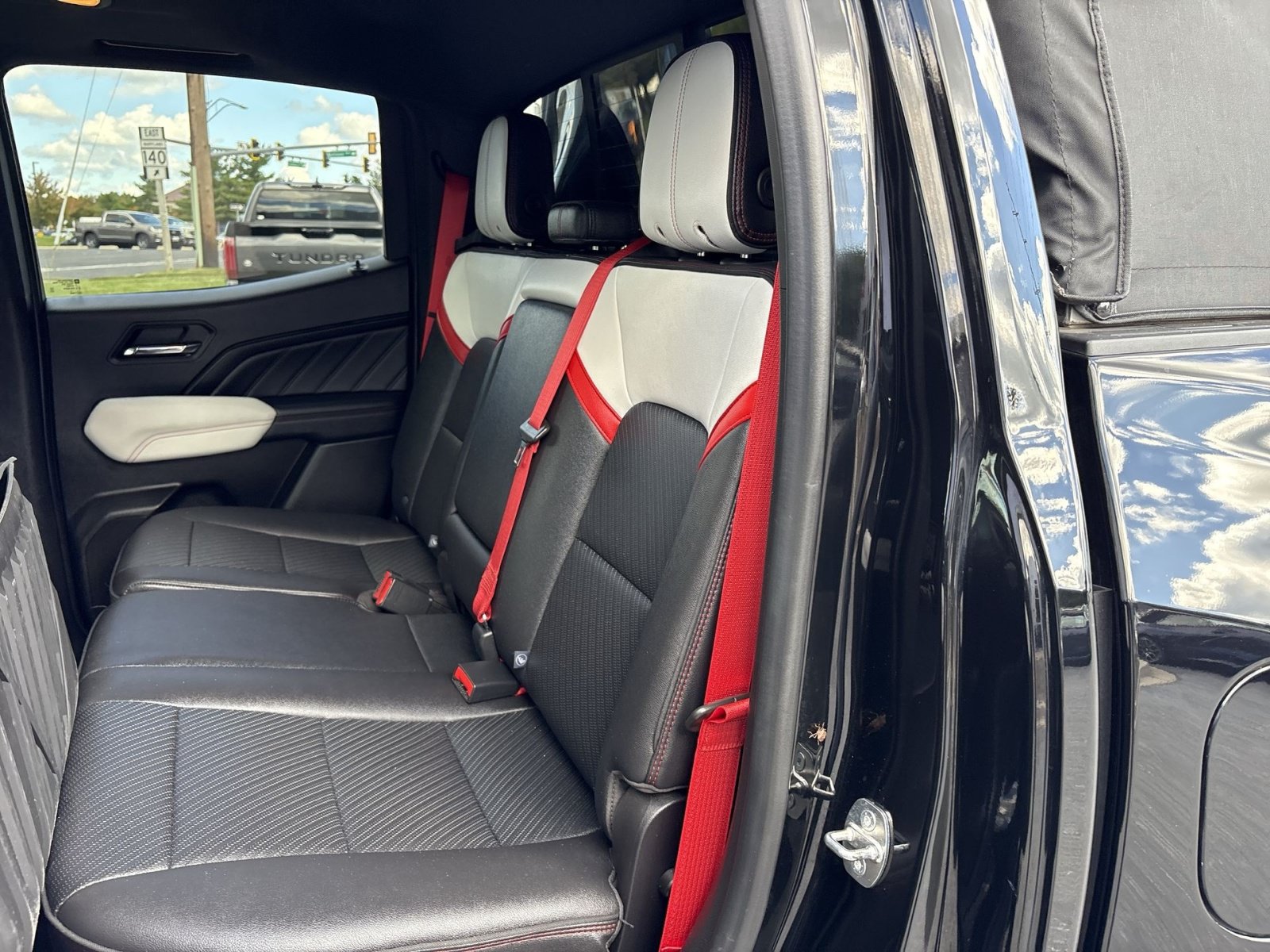 Used 2023 GMC Canyon AT4X AWD/4WD image 25