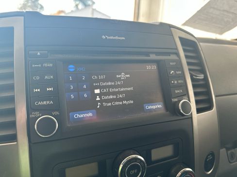 Used 2013 Nissan Frontier SL image 54