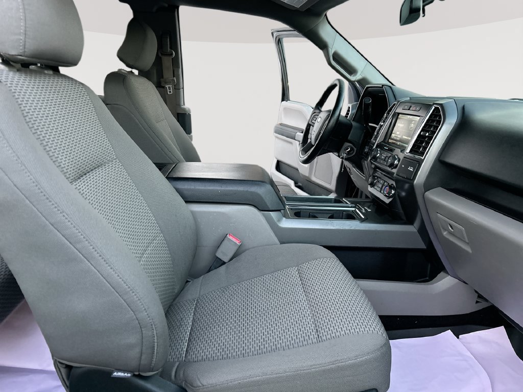 Used 2015 Ford F150 XLT w/ Equipment Group 302A Luxury AWD/4WD image 23