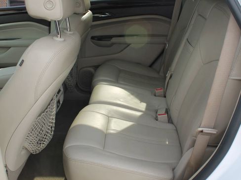 Used 2016 Cadillac SRX Luxury AWD/4WD image 17
