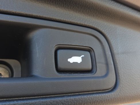 Certified 2021 Honda Pilot Touring image 21