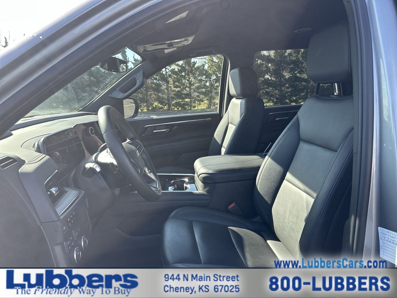 Used 2025 Chevrolet Tahoe LT AWD/4WD image 11