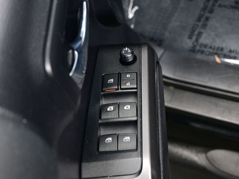 Used 2020 Toyota Tacoma TRD Sport image 11