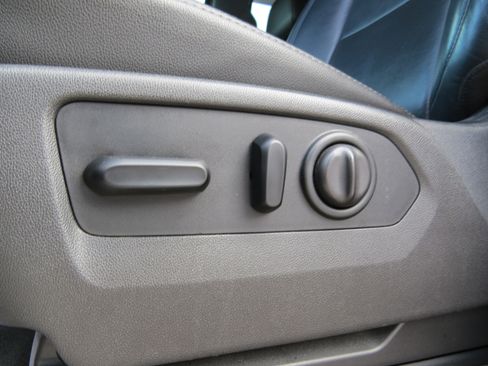 Used 2019 Chevrolet Silverado 1500 LTZ w/ LTZ Plus Package image 18