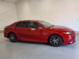 Used 2023 Toyota Camry SE image 2