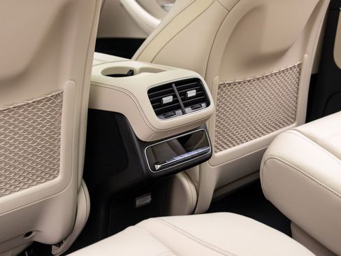 New 2026 Mercedes-Benz GLS 450 4MATIC image 21