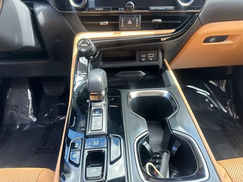Used 2024 Lexus NX 350h AWD image 23