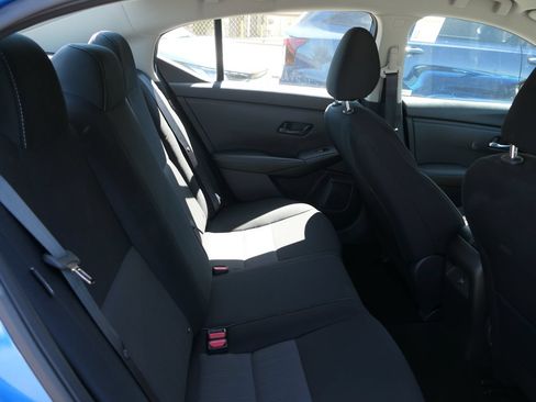Used 2024 Nissan Sentra SV FWD image 23
