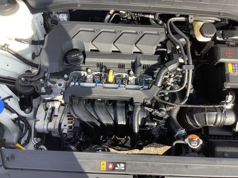 Certified 2025 Hyundai Venue Limited image 59