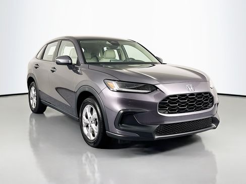 Certified 2024 Honda HR-V LX image 3