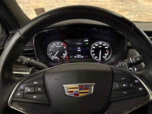 Used 2022 Cadillac XT5 Sportv AWD/4WD image 15