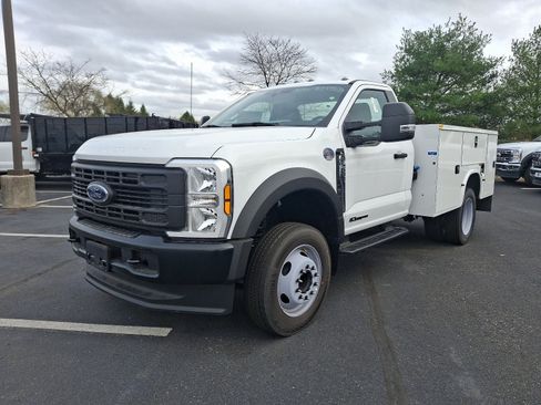 Used 2024 Ford F550 2WD Regular Cab Super Duty image 3
