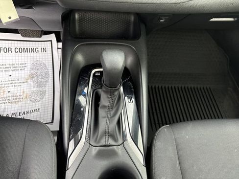 Used 2024 Toyota Corolla LE AWD/4WD image 32