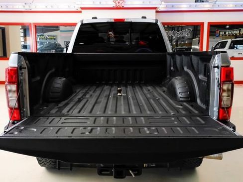 Used 2022 Ford F350 Lariat w/ Lariat Value Package AWD/4WD image 8