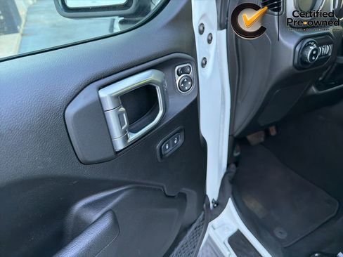 Used 2022 Jeep Gladiator Sport AWD/4WD image 45