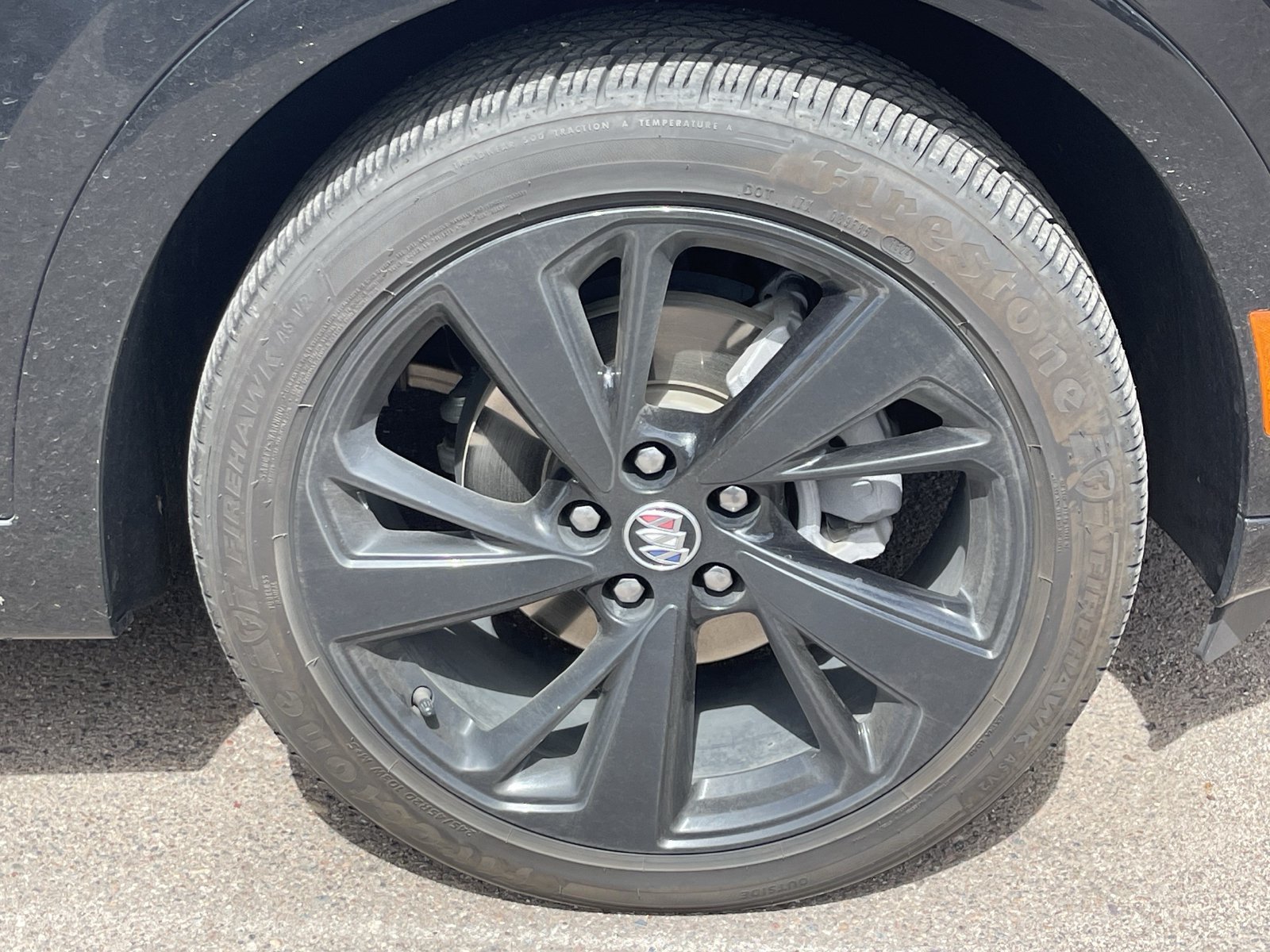 Used 2022 Buick Envision Essence w/ Technology Package I FWD image 4
