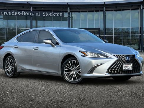 Used 2022 Lexus ES 300h ES 300h image 1