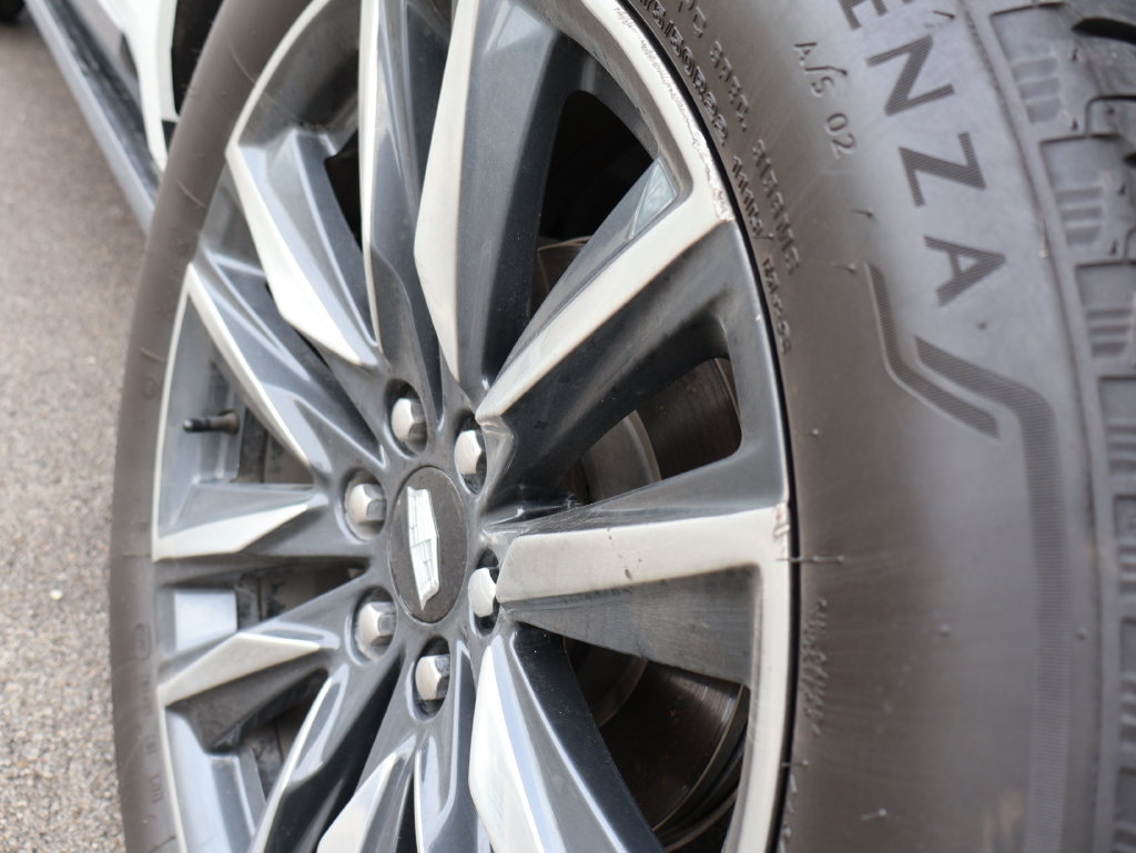 Used 2023 Cadillac Escalade Sport Platinum AWD/4WD image 19