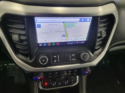 Used 2023 GMC Acadia SLT w/ Elevation Edition image 7