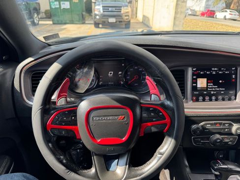 Used 2017 Dodge Charger R/T w/ Blacktop Package image 18