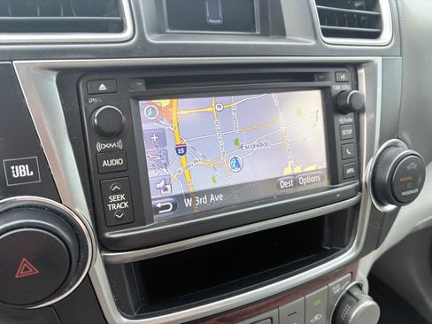 Used 2013 Toyota Highlander Limited AWD/4WD image 14