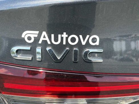 Used 2025 Honda Civic Sport Touring image 13