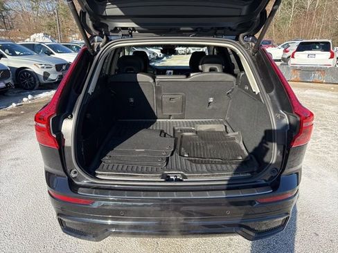 Certified 2024 Volvo XC60 B5 Ultimate w/ Protection Package Premier image 22