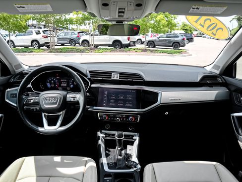 Used 2021 Audi Q3 2.0T Premium Plus w/ Premium Plus Package AWD/4WD image 28