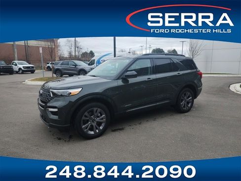 Used 2022 Ford Explorer XLT w/ Equipment Group 202A image 1