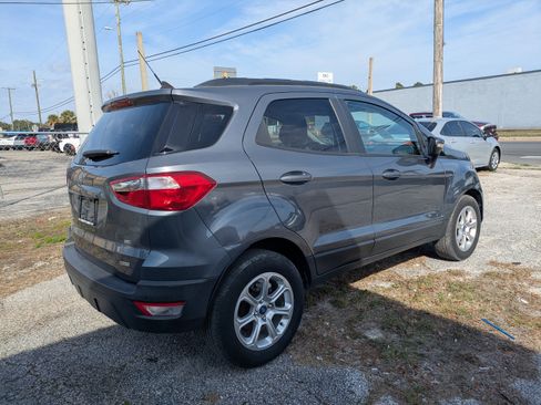Used 2019 Ford EcoSport SE w/ SE Convenience Package image 4